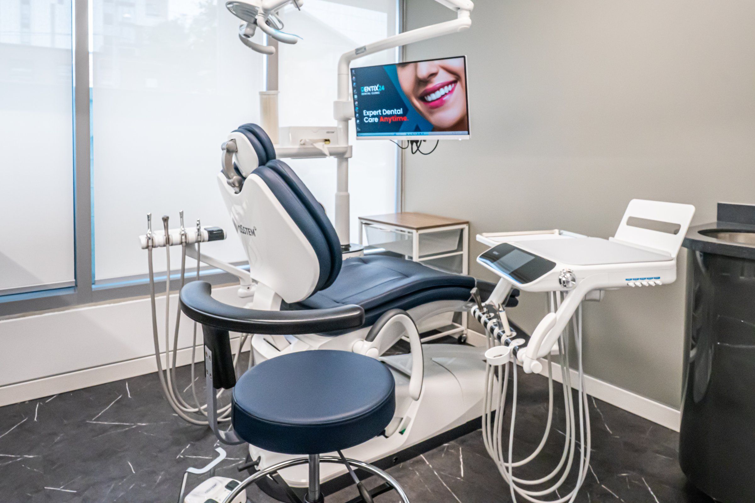 Bright Dentix24 treatment room with a window